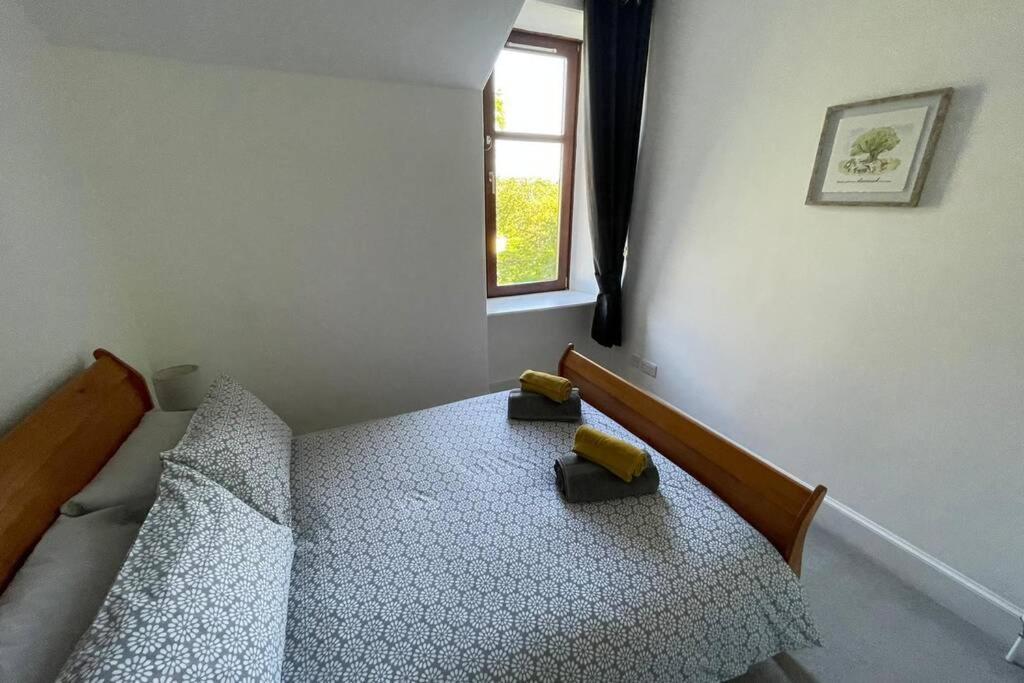 No 10 Immaculate City Centre, Top Floor 2 Bed Flat With Free Parking Инвернесс Экстерьер фото